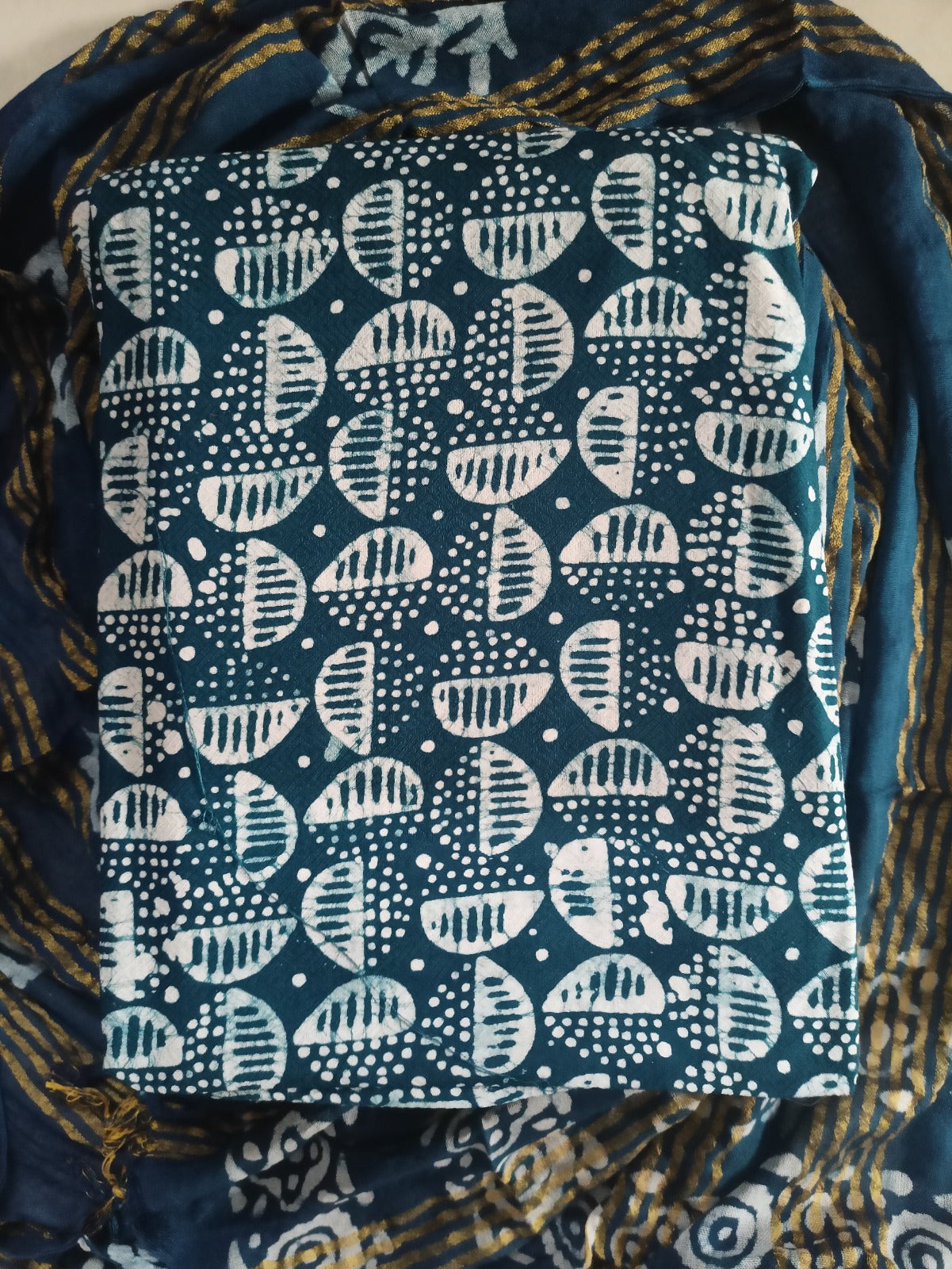 Women's Rayon Unstitched Batik Bandhani Dress with Jacquard Fabrics 03